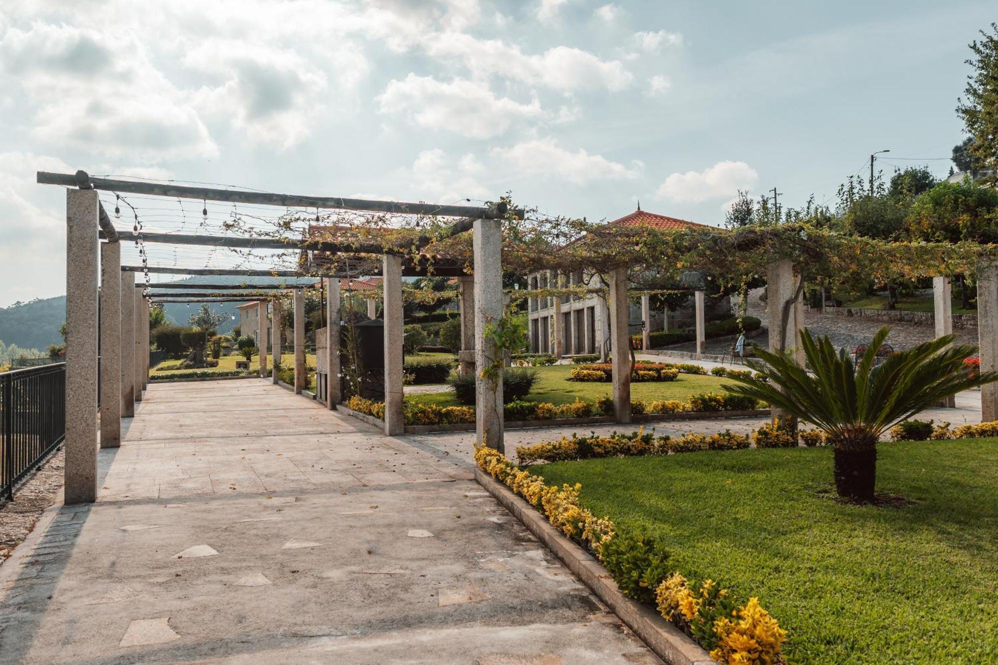 Quinta Da Eira Do Sol Villa Guimaraes Exterior photo